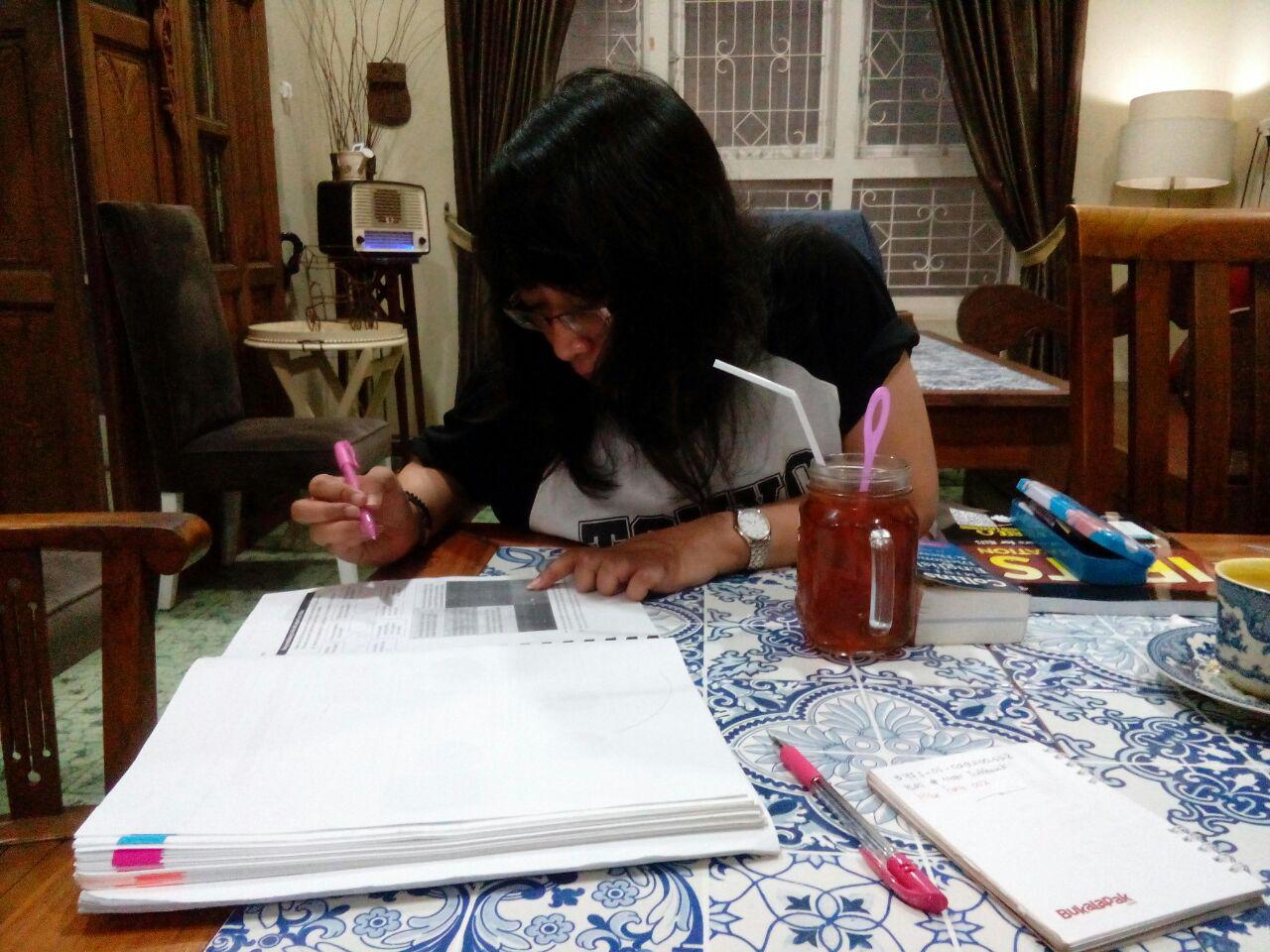 /OC-IELTS-Nia-ECSolo.jpg
